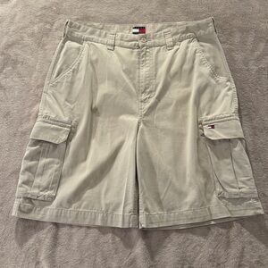 Vintage Y2K Tommy Hilfiger Men's Stone Light Tan Long Cargo Shorts Flag Logo